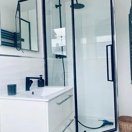 Apartment1to3 Apartment *